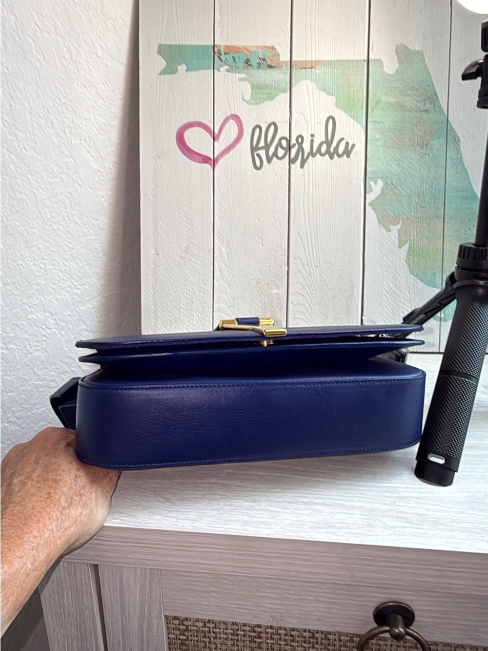 YVES SAINT LAURENT
Blue Leather Ligne Y Crossbody Bag STUNNING - Picture 11 of 14